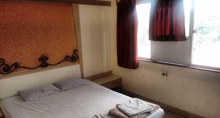Hotel Shree International Lodging & Boarding, Thane 3